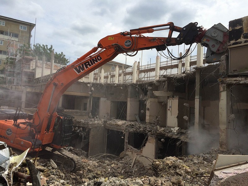 Kingsmead House wall take down